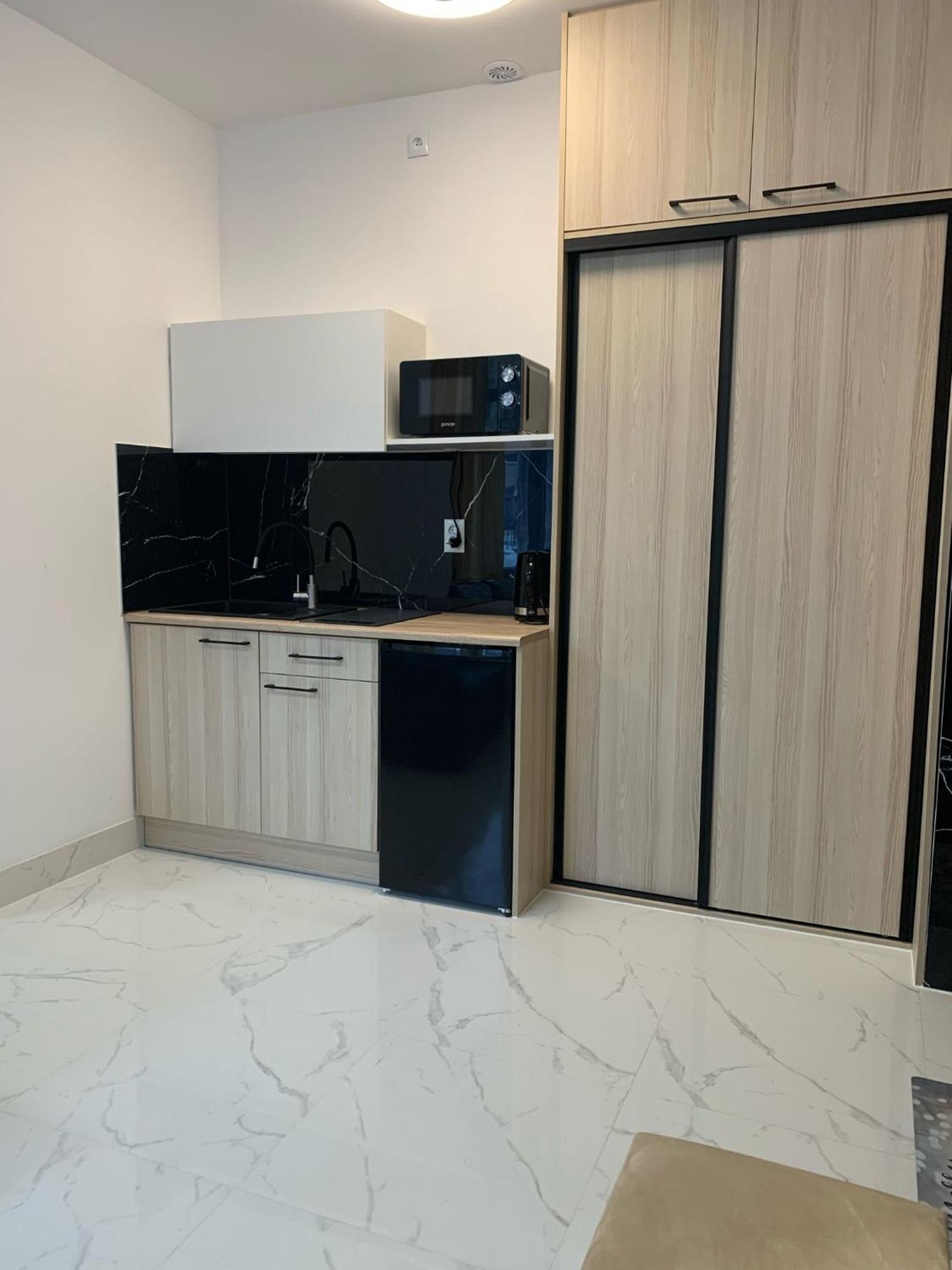 Apartamenty Sw.Rocha เบียวิสตอก ภายนอก รูปภาพ