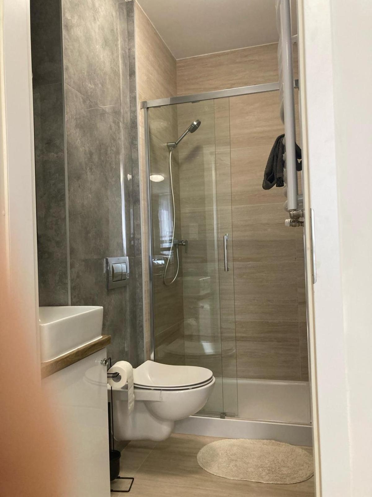 Apartamenty Sw.Rocha เบียวิสตอก ภายนอก รูปภาพ